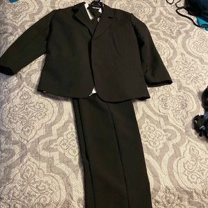 Boys dress suit size 10